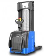 灏柯电动堆高车签约浙江金维克塑料电器有限公