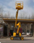 高空作业升降车的价格-广西高空作业升降车-鹿鸣