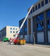 198彩江铃上料云梯车-上料云梯车-鹿鸣机械设备厂