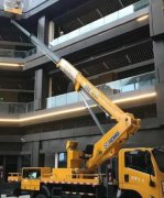 高空作业平台车价格-鹿鸣机械(在线咨询)-高空作