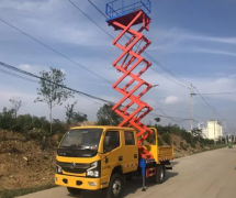 室内高空作业升降车图片-高空作业升降车-鹿鸣机