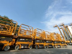 剪叉式高空作业车