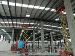 直臂式高空作业车的工作特点